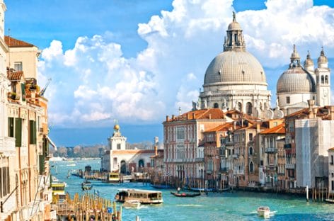 Venezia, ticket d’ingresso rinviato al 2021