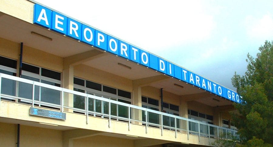 Aeroporto_Taranto_Grottaglie_esterno