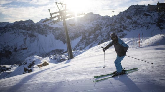 L’Austria dice sì allo sci, ma chiude ristoranti e hotel