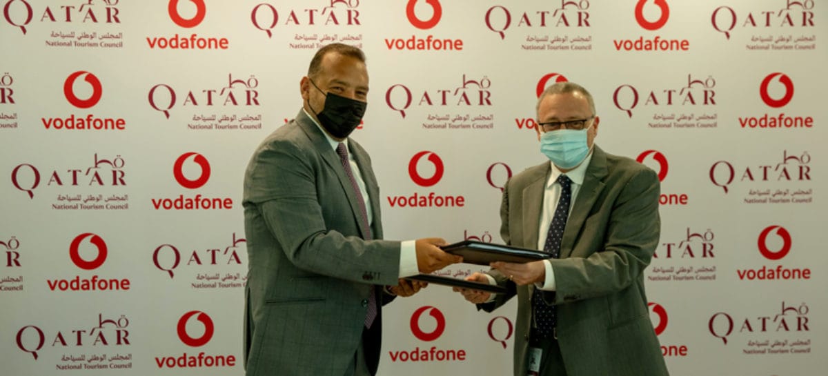 Vodafone-Qatar-protocollo Qatar e Vodafone, accordo sui big data per il turismo