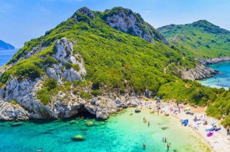 Corfù e Creta si tingono di verde: al via il progetto turismo sostenibile