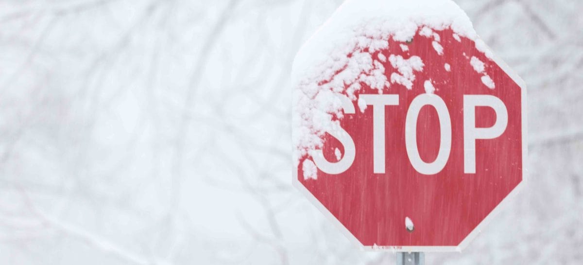 Tempesta di neve, aeroporti in tilt nel Regno Unito