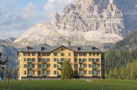 Cortina, Blu Hotels gestirà l’Hotel Misurina per altri nove anni