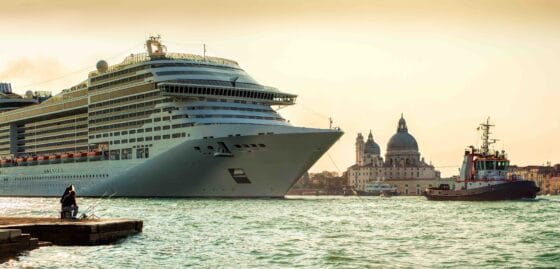 Venezia, via le grandi navi dalla laguna: bando per il concorso di idee
