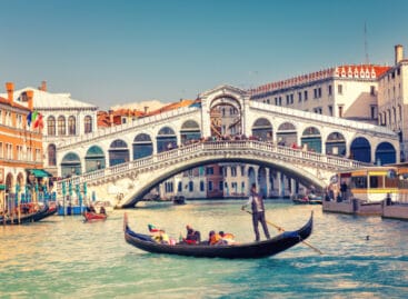 Turisti a Venezia, sarà obbligatorio prenotare