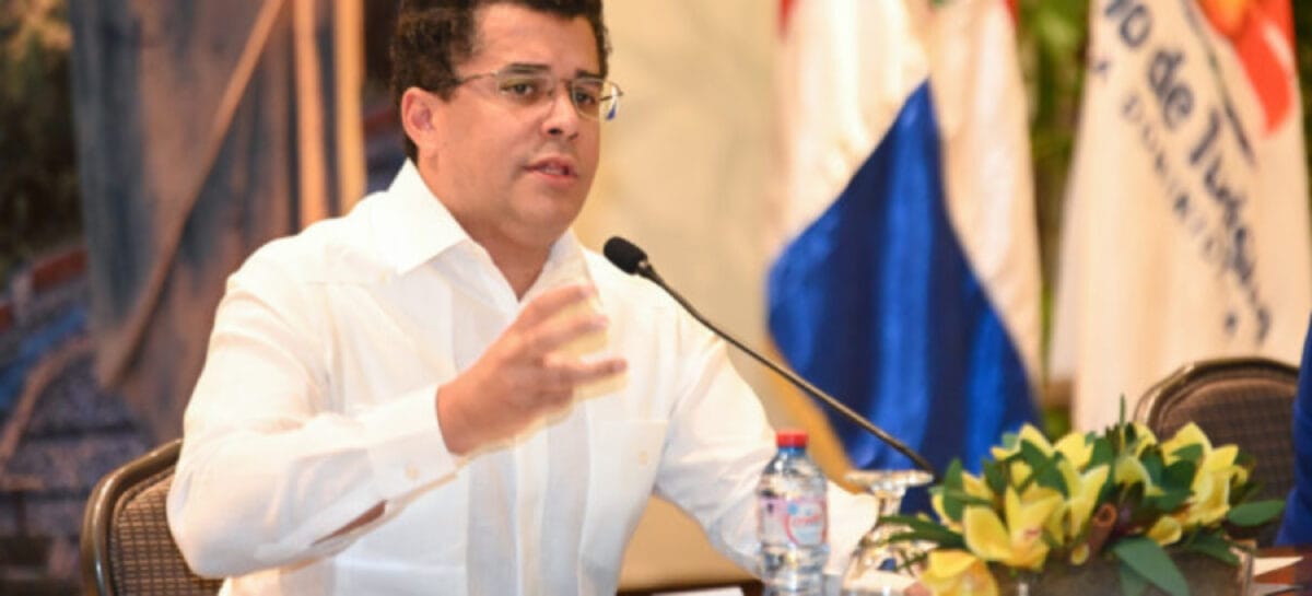 La Repubblica Dominicana somministrerà la terza dose di vaccino ai lavoratori del turismo