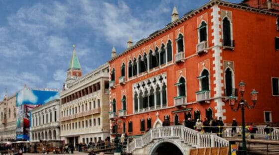 Venezia, niente Bill Gates: l’Hotel Danieli resta al Gruppo Statuto