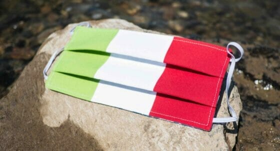 L’Italia dei governatori: “Basta colori e tamponificio”