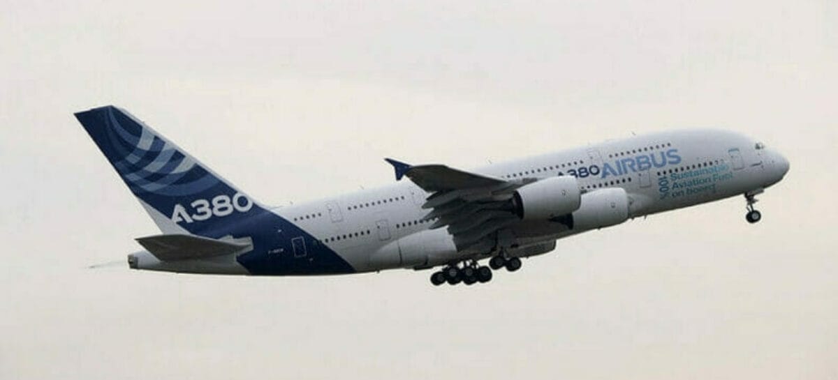 Decollato il primo Airbus A380 con fuel completamente green