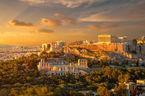 La Grecia abolisce il green pass