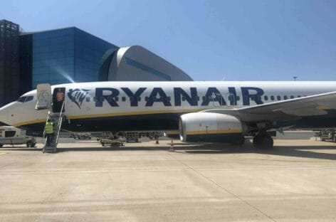 Ryanair si fa green: ali a scimitarra sui Boeing 737