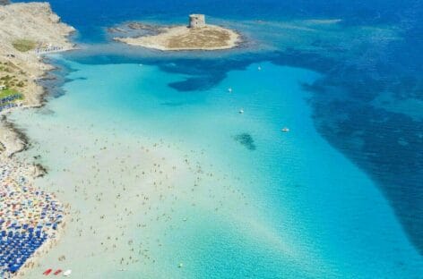 Sardegna, spiagge blindate contro l’overtourism