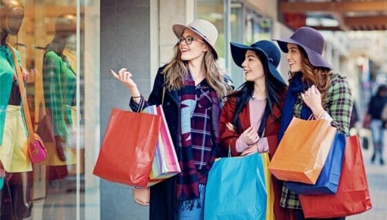 Tax free shopping, la soglia di acquisto scende a 70 euro