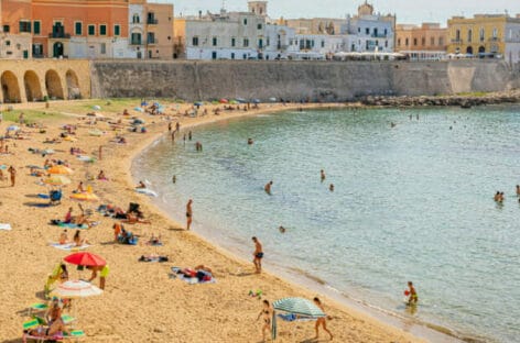 Puglia, i rincari frenano il turismo: niente boom a luglio
