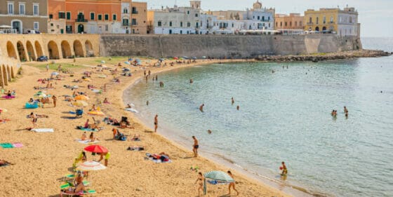 Puglia, i rincari frenano il turismo: niente boom a luglio