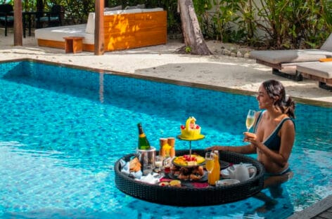 Maldive “women only”: l’offerta e i trend per viaggiatrici solitarie
