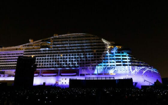 Msc battezza in Qatar  la nave green World Europa