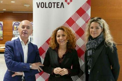 Volotea aggiunge tre rotte da Cagliari per Barcellona, Atene e Brindisi