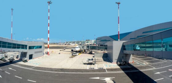 La pagella degli aeroporti: al top Fiumicino, maglia nera Crotone