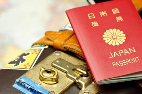 Passaporti più forti: Giappone primo, Italia quarta