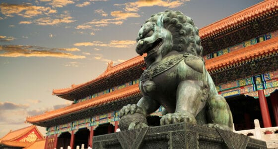 Cina, stop ai tamponi per i turisti in entrata