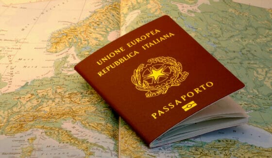 Operazione passaporto, cronaca di un rinnovo