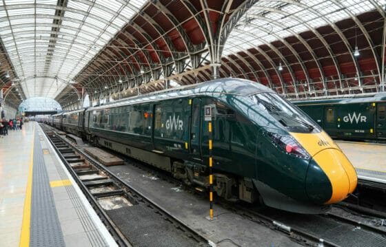 Brexit dei treni: il Regno Unito smantella l’alta velocità