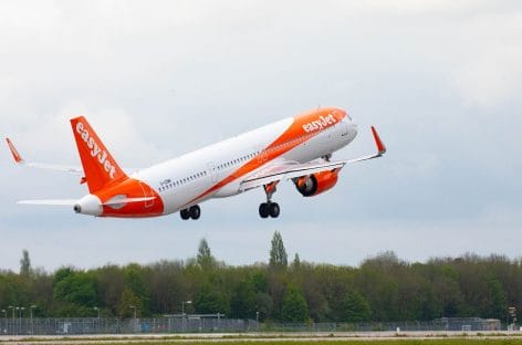 easyJet, poker di rotte estive sul sud Italia