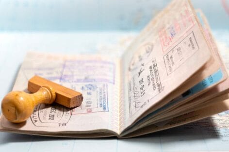 Passaporti più potenti: Italia prima in classifica
