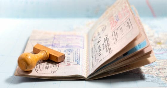 Passaporti, scatta il “saltafila” per il turismo