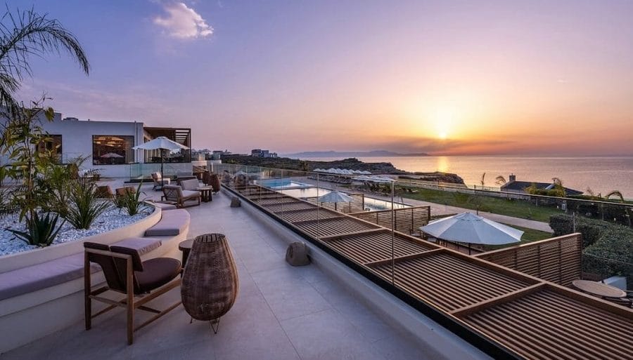 Isla-Brown-Chania-Resort-Curio-Collection-by-Hilton-Sunset-View_ da ufficio stampa Hilton