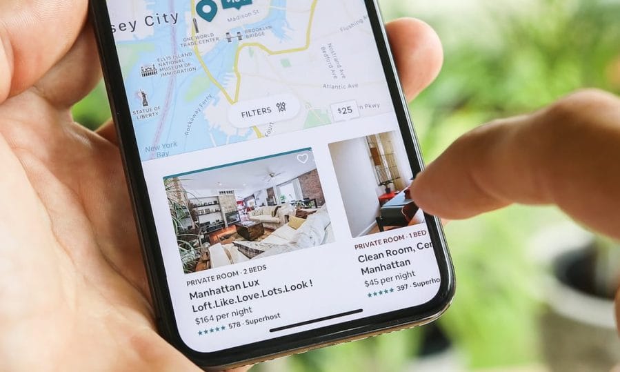 NEW YORK CITY, Airbnb app