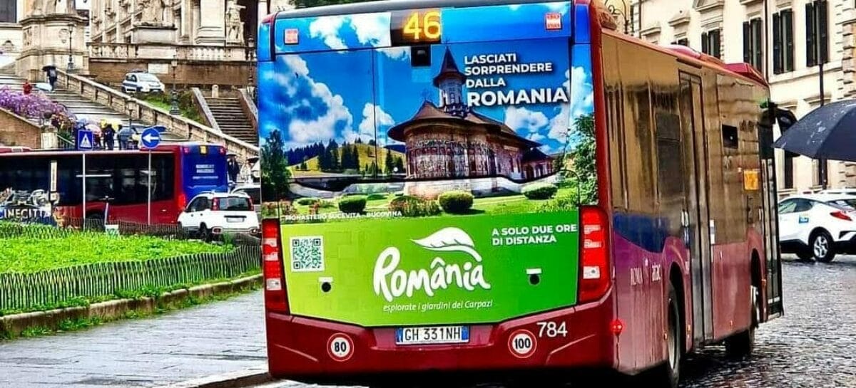 La Romania tappezza bus e tram italiani per spingere il turismo