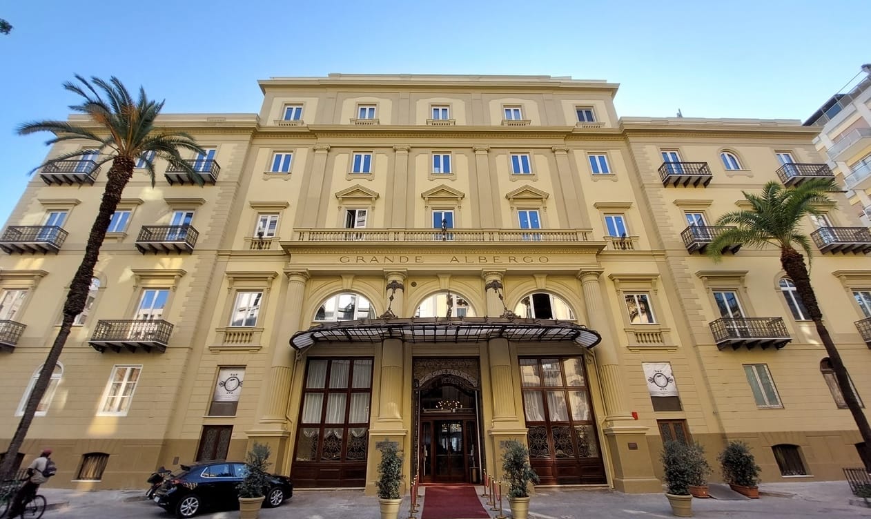 Grand_Hotel_et_des_Palmes_(Palermo) uff st