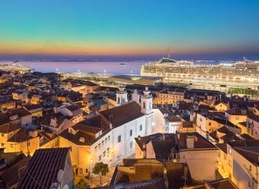Overtourism, Lisbona raddoppia la tassa di soggiorno