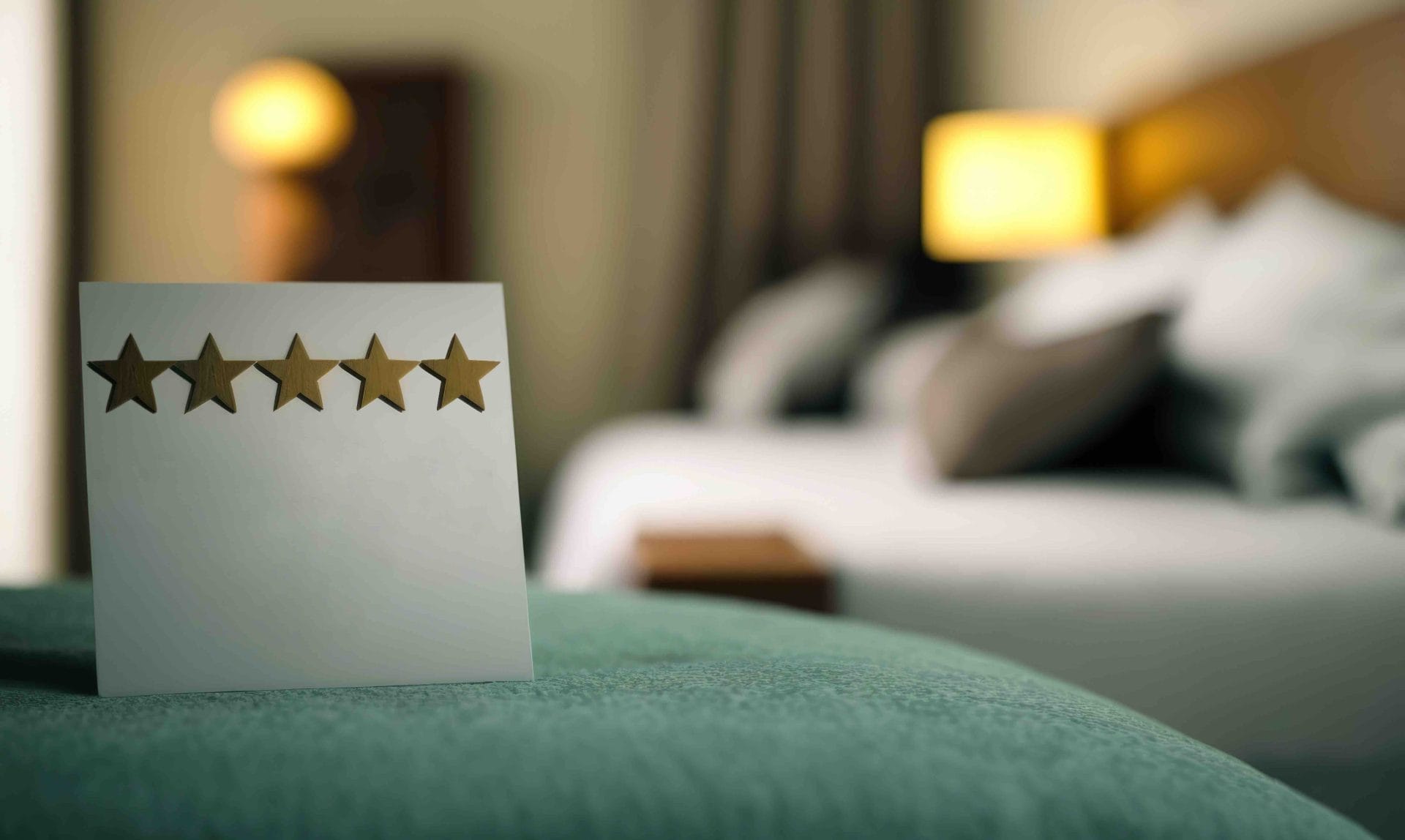 hotel lusso 5 stelle luxury hotellerie da adobe Ai