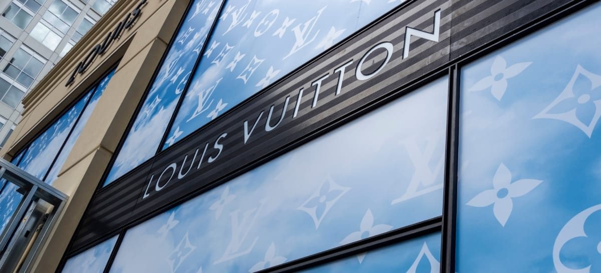 Da Louis Vuitton a Ferragamo:<br> la moda investe nel travel