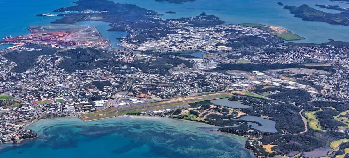 Nuova Caledonia: aeroporto off limits, bloccate 3.200 persone