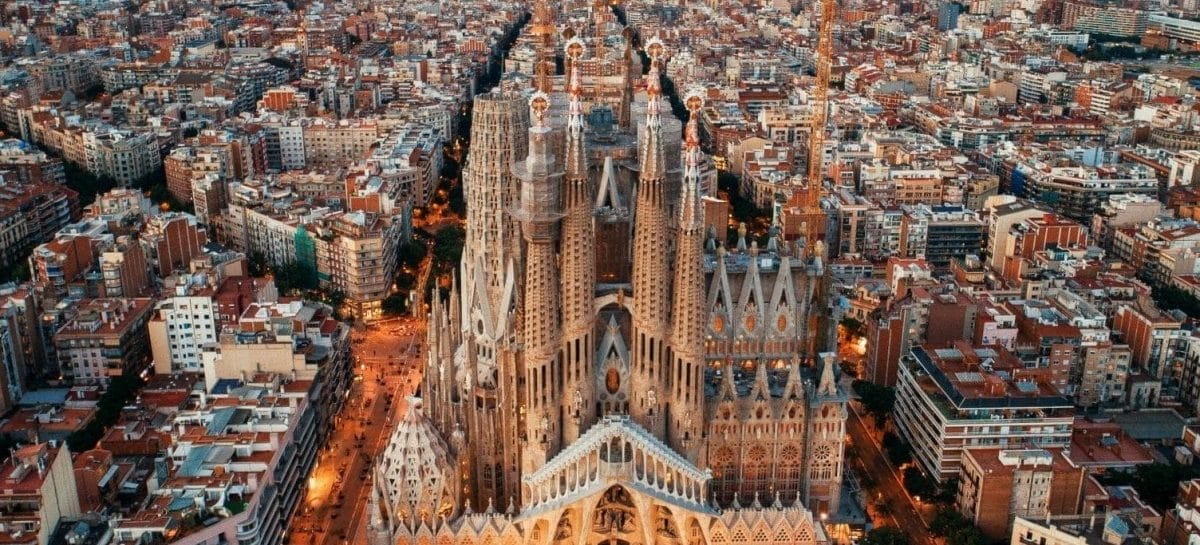 Barcellona, city tax verso il raddoppio: fino a 15 euro al giorno