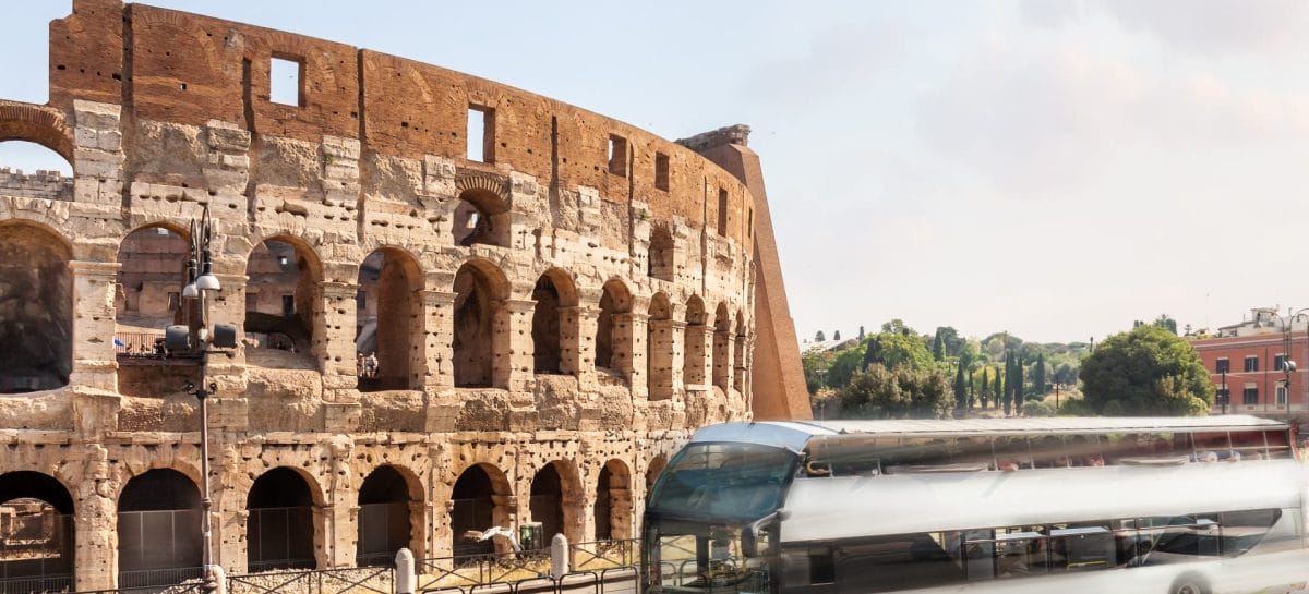 Bus turistici, scatta l’emergenza parcheggi a Roma