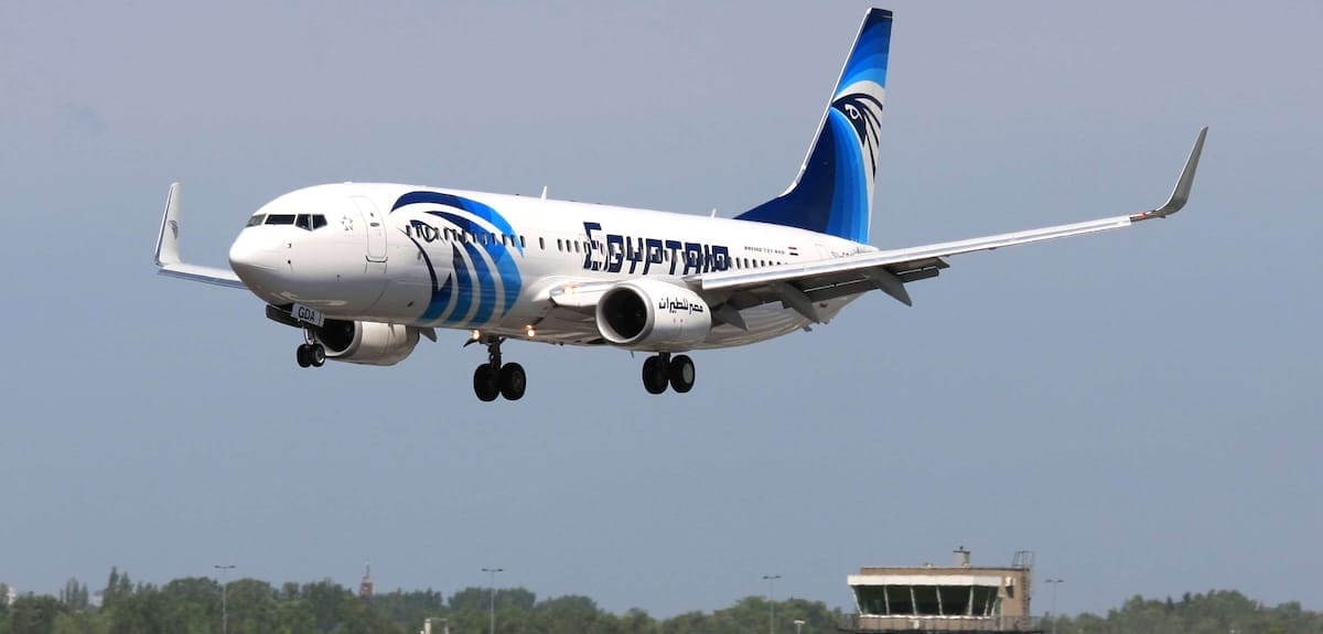 B737-800 Egyptair uff.st.