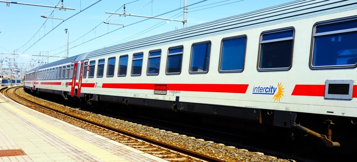 Trenitalia spinge sugli Intercity con il claim “Liberi di viaggiare”