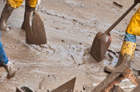 Alluvione in Spagna: voli dirottati e treni in tilt a Valencia