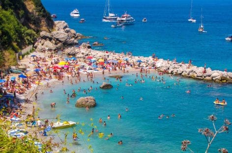 Capri a numero chiuso: l’estrema ipotesi anti overtourism