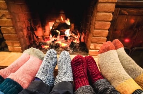 Natale, viaggi in famiglia e occhio al prezzo: i trend Airbnb