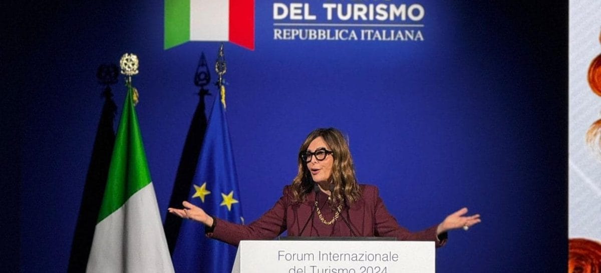 Open del turismo, Santanchè <br>promette: «Soldi al settore»