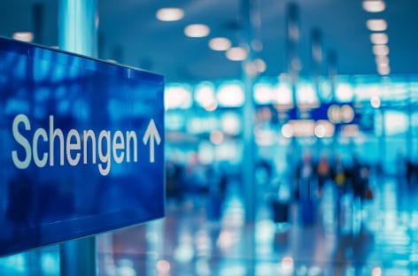 Olanda e Norvegia congelano Schengen. Ma il travel è salvo