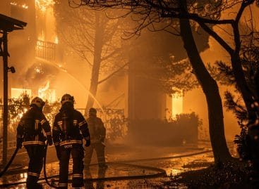 Incendio a Los Angeles: sconsigliati i viaggi