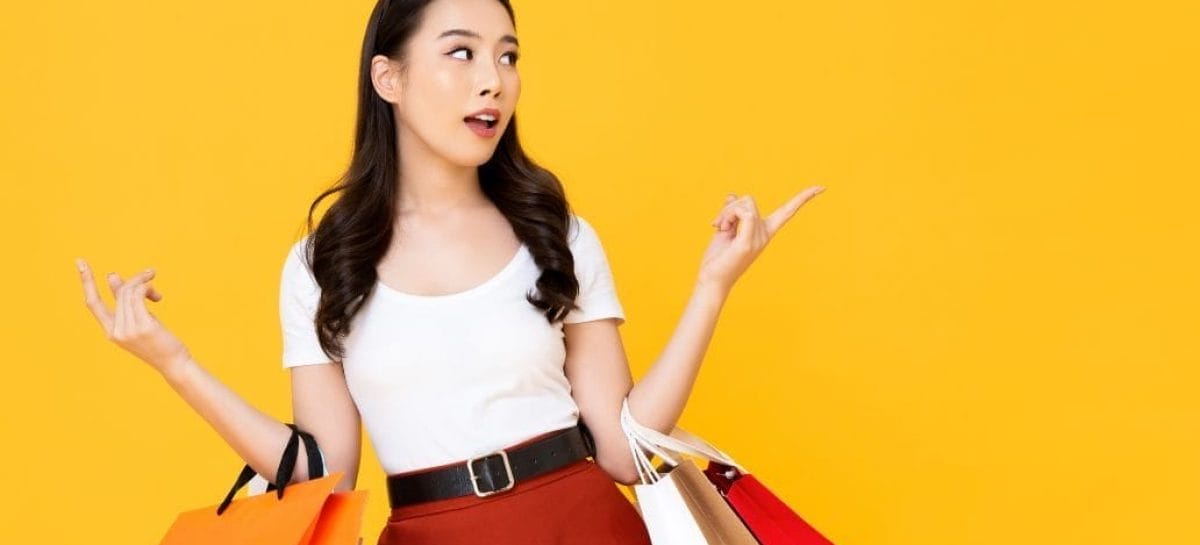 Cina, arrembaggio Gen Z e Millennial nello shopping tourism