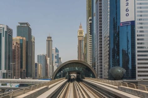 Abu Dhabi-Dubai in mezz’ora: presto il treno ad alta velocità Etihad Rail